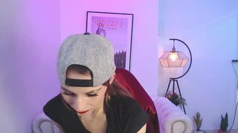 Snapshot of tamara_slimx chatting on February 1, 4:03 am Tamara online show from February 1, 4:03 am