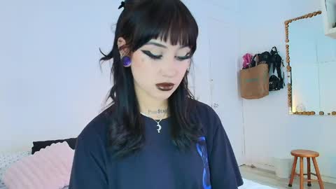 Cami 3 online show from April 29, 11:57 am