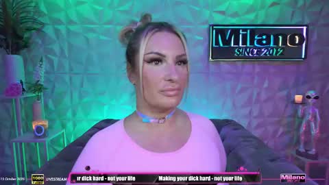 Snapshot of tamaramilano chatting on October 15, 8:17 am TamaraMilano online show from October 15, 8:17 am