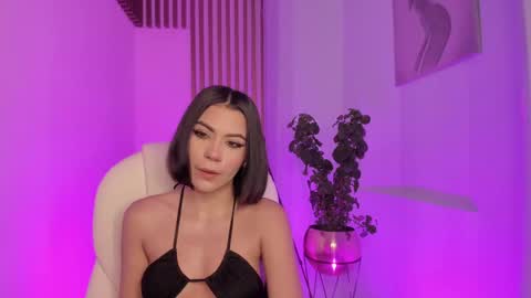 Snapshot of tamarathompsonn chatting on February 28, 1:58 pm Tamara. online show from February 28, 1:58 pm