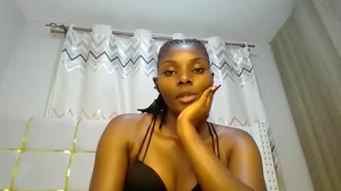 Snapshot of tamia538235 chatting on February 10, 6:24 pm tamia online show from February 10, 6:24 pm