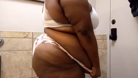 Tamya Jay online show from December 16, 7:04 am