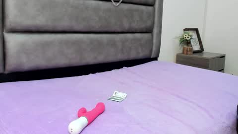 Tania  online show from February 26, 3:44 pm