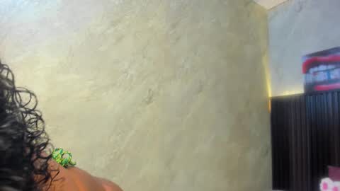 Tanisha online show from February 8, 11:40 pm