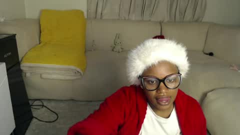 tania online show from August 3, 12:58 am