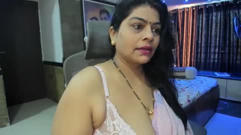 Snapshot of tarivishu23 chatting on October 20, 1:41 am tarivishu23 online show from October 20, 1:41 am