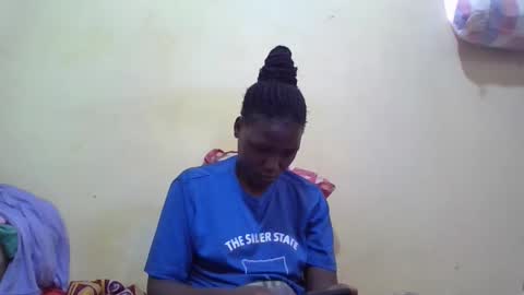 tashacute20 online show from April 18, 7:44 am