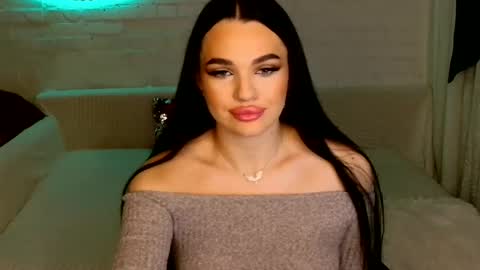 Snapshot of tasty_babyy chatting on December 2, 6:08 pm tasty_babyy online show from December 2, 6:08 pm