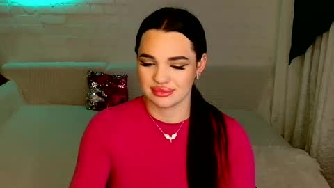 Snapshot of tasty_babyy chatting on December 11, 7:36 pm tasty_babyy online show from December 11, 7:36 pm