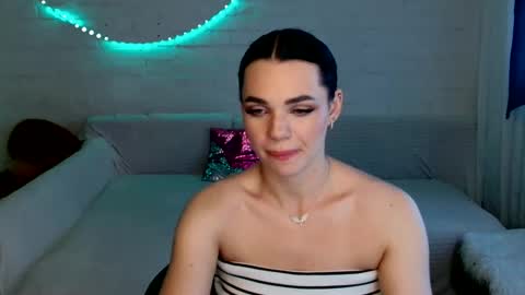 tasty_babyy online show from May 21, 1:20 pm