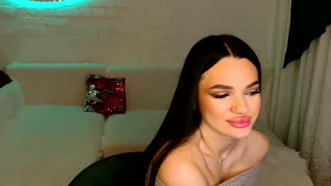 Snapshot of tasty_babyy chatting on December 6, 4:38 pm tasty_babyy online show from December 6, 4:38 pm