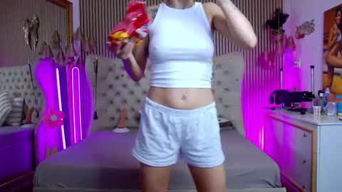 TastyPatricia online show from June 25, 9:02 am