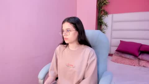 tatiana_arboleda online show from May 6, 3:10 am