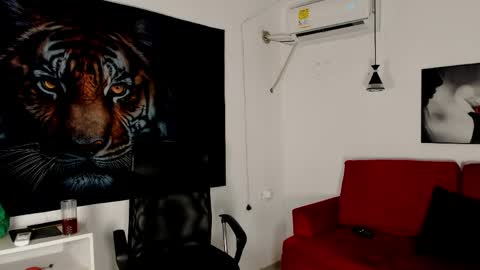 tatiana_sofiaa online show from May 4, 1:04 pm