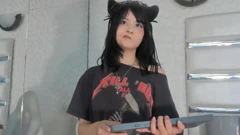 tatilee online show from February 17, 4:50 pm