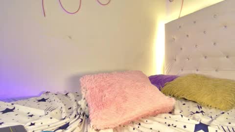 Snapshot of tatixxxvega chatting on October 19, 4:09 pm tatix online show from October 19, 4:09 pm