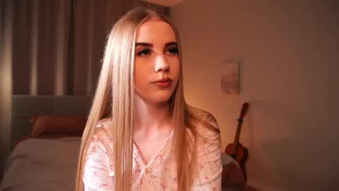 Taya online show from March 15, 4:20 pm