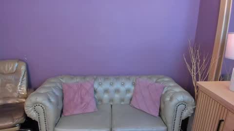 Snapshot of taylor_bennet chatting on September 18, 12:04 pm Taylor Bennet online show from September 18, 12:04 pm