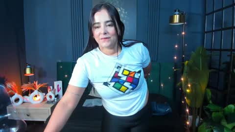 Snapshot of taylor_bennet chatting on January 2, 12:13 pm Taylor Bennet online show from January 2, 12:13 pm