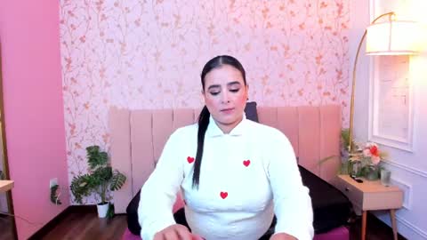 Taylor Bennet online show from July 11, 12:27 pm