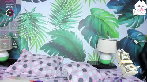 Taylor Sweet online show from November 7, 11:53 pm