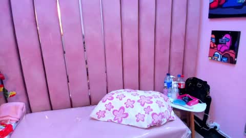 taylorbigass online show from July 11, 3:50 am