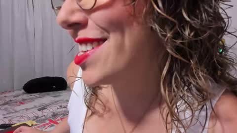 taylorhot72_ online show from December 14, 3:45 am