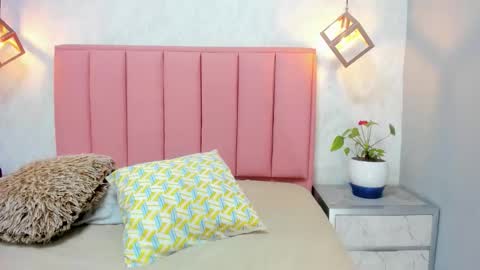 TAYLOR  online show from November 15, 4:13 am