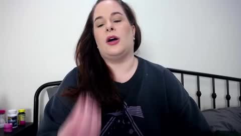 Taylor Michaels online show from September 30, 2:28 am