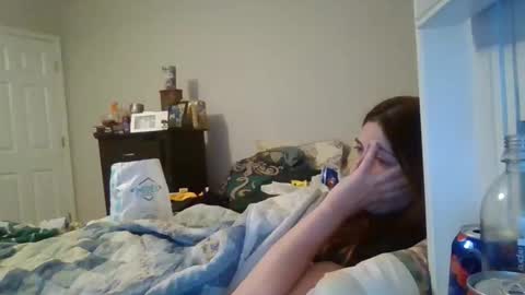 taylorslay online show from April 28, 2:27 am