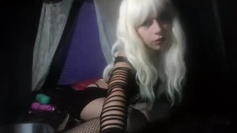 temptedbrat online show from May 16, 7:00 am