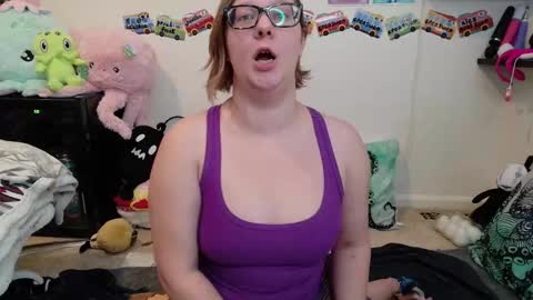 Pixie Pix or Pickle online show from January 9, 9:08 pm