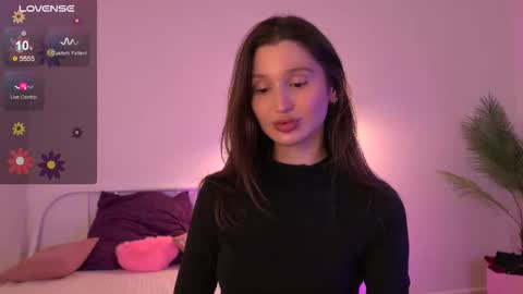 Snapshot of tender_babyy chatting on October 10, 12:43 pm Sexy girl Li online show from October 10, 12:43 pm