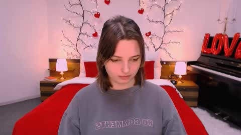 Lisa online show from March 13, 5:03 pm