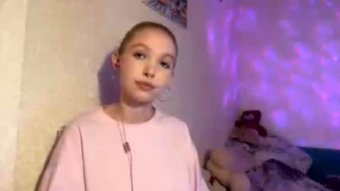 Snapshot of tequilaschlabach chatting on October 10, 3:17 pm Im Olivia online show from October 10, 3:17 pm