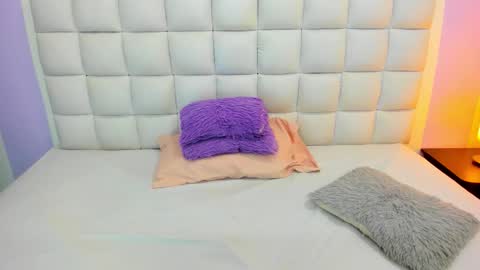 Teresa online show from February 24, 1:43 pm