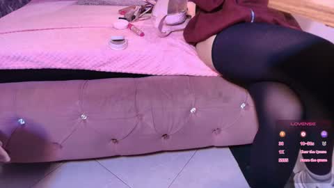 Terra Elowen online show from October 26, 11:49 am