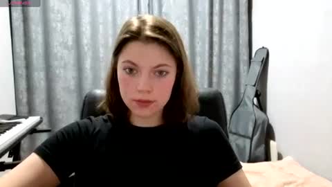 Anny Simpson online show from June 19, 9:51 pm