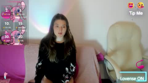 Snapshot of tesa_cute chatting on October 24, 2:18 am tesa online show from October 24, 2:18 am