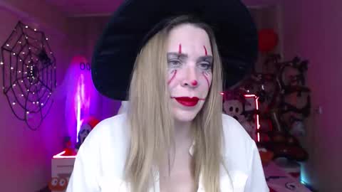 tessadaybreak online show from October 31, 8:40 am