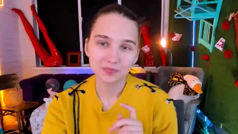 Snapshot of tessamill chatting on September 20, 5:28 am Tessa online show from September 20, 5:28 am