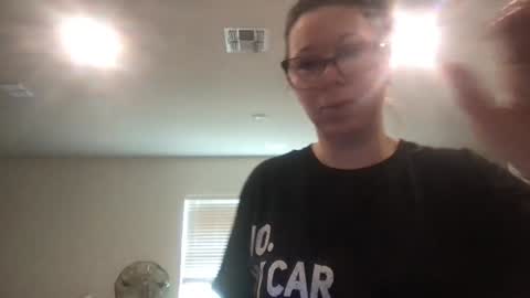 Daphne Summers online show from April 8, 7:05 pm