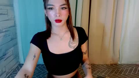 Vanessa online show from December 17, 5:04 pm