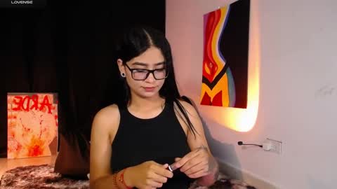 Snapshot of thalia_066 chatting on October 20, 10:51 am thalia online show from October 20, 10:51 am