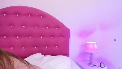 Thalia  online show from March 3, 8:48 pm