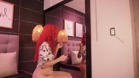 Thalia online show from November 25, 11:45 am