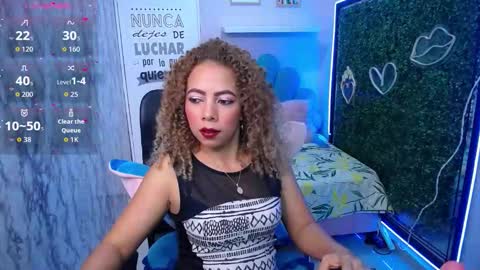 Snapshot of thalia_mills19 chatting on September 9, 2:11 am Andrea online show from September 9, 2:11 am