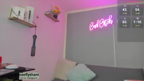 thamara_cooper_ online show from July 6, 11:18 pm