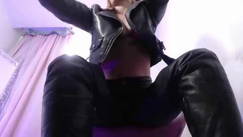   online show from January 15, 6:14 pm