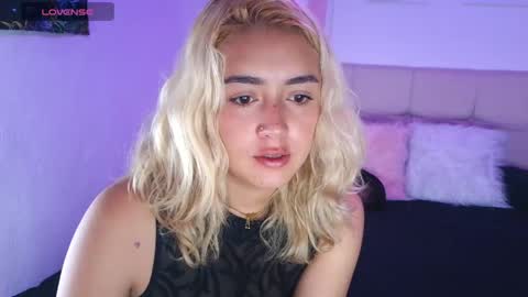   online show from April 30, 11:37 am